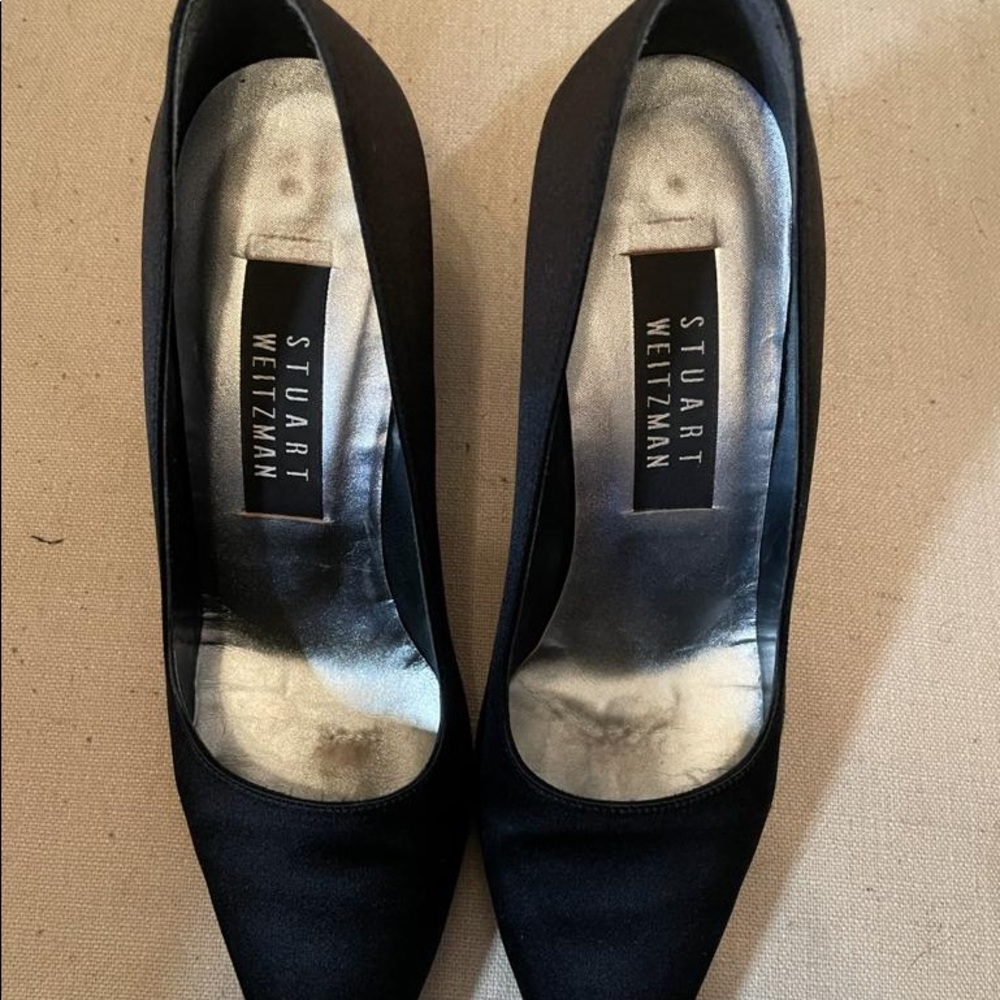 Stuart Weitzman black pumps with lace heels 7b
